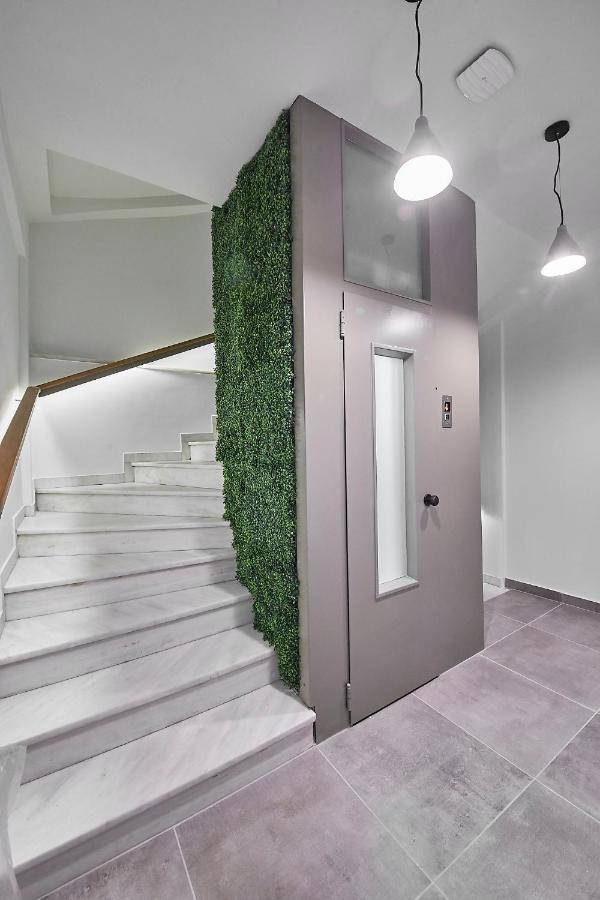 Stay In A Hip Decorated Studio Near Acropolis! Афины Экстерьер фото
