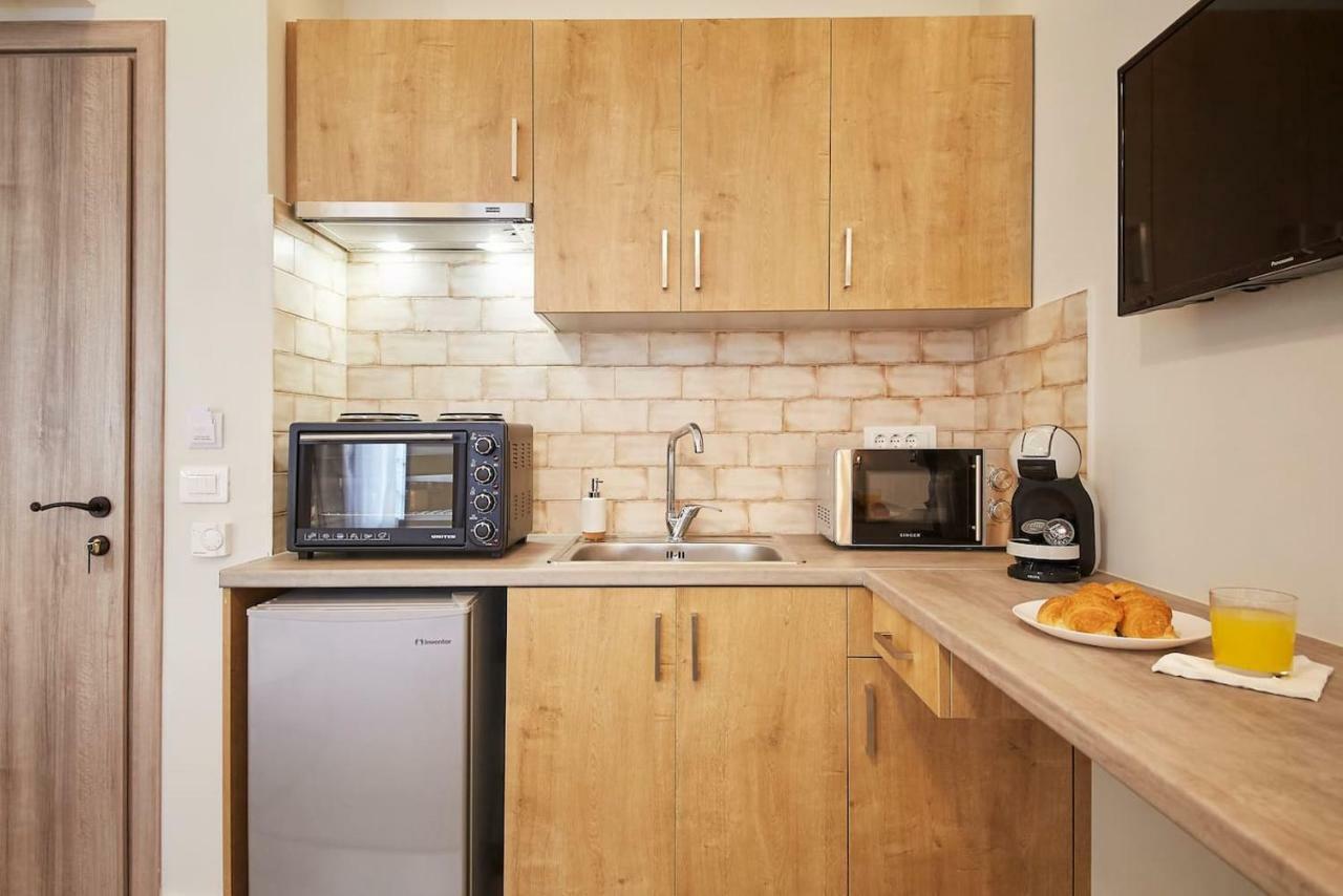 Stay In A Hip Decorated Studio Near Acropolis! Афины Экстерьер фото