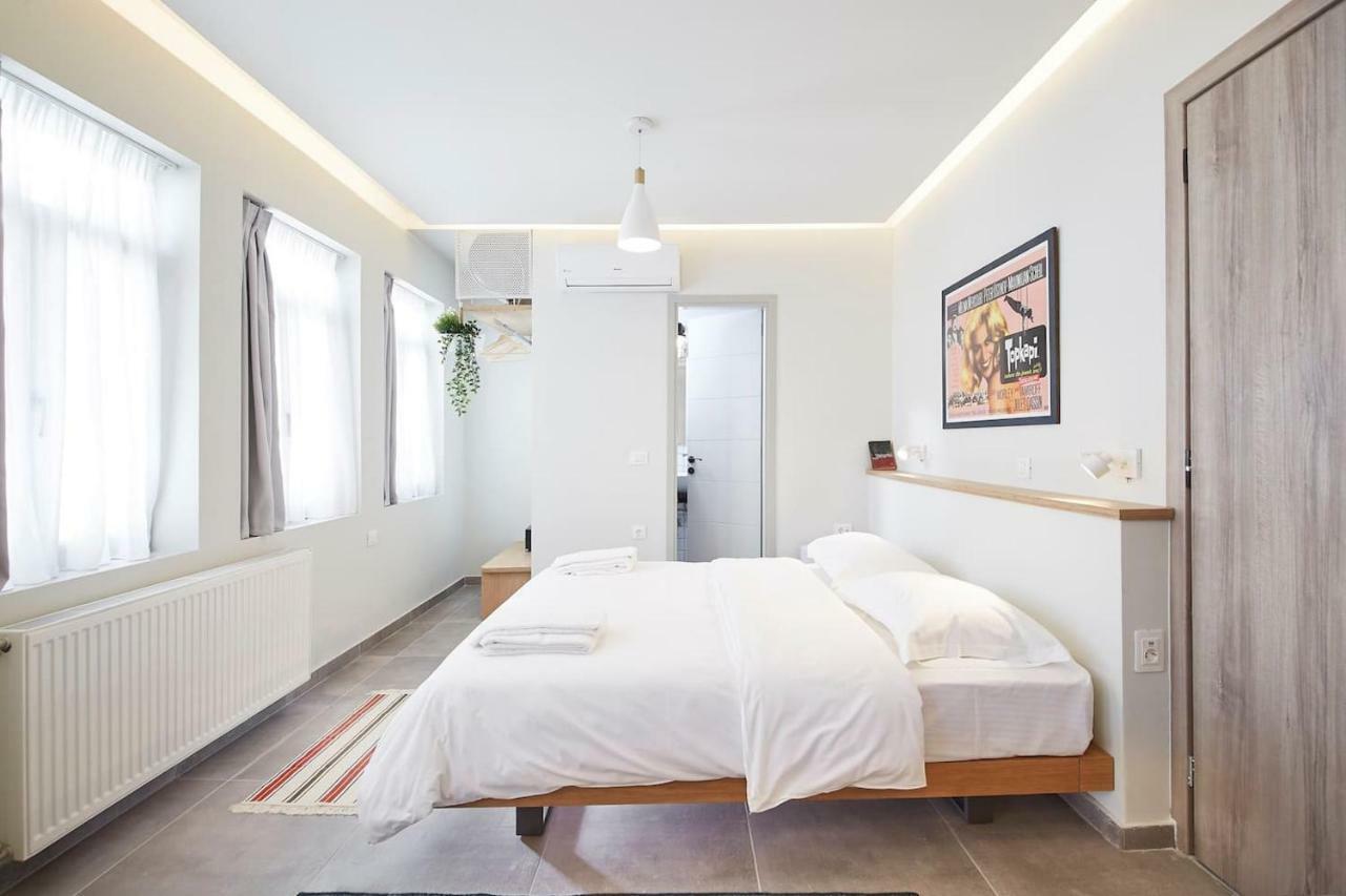 Stay In A Hip Decorated Studio Near Acropolis! Афины Экстерьер фото
