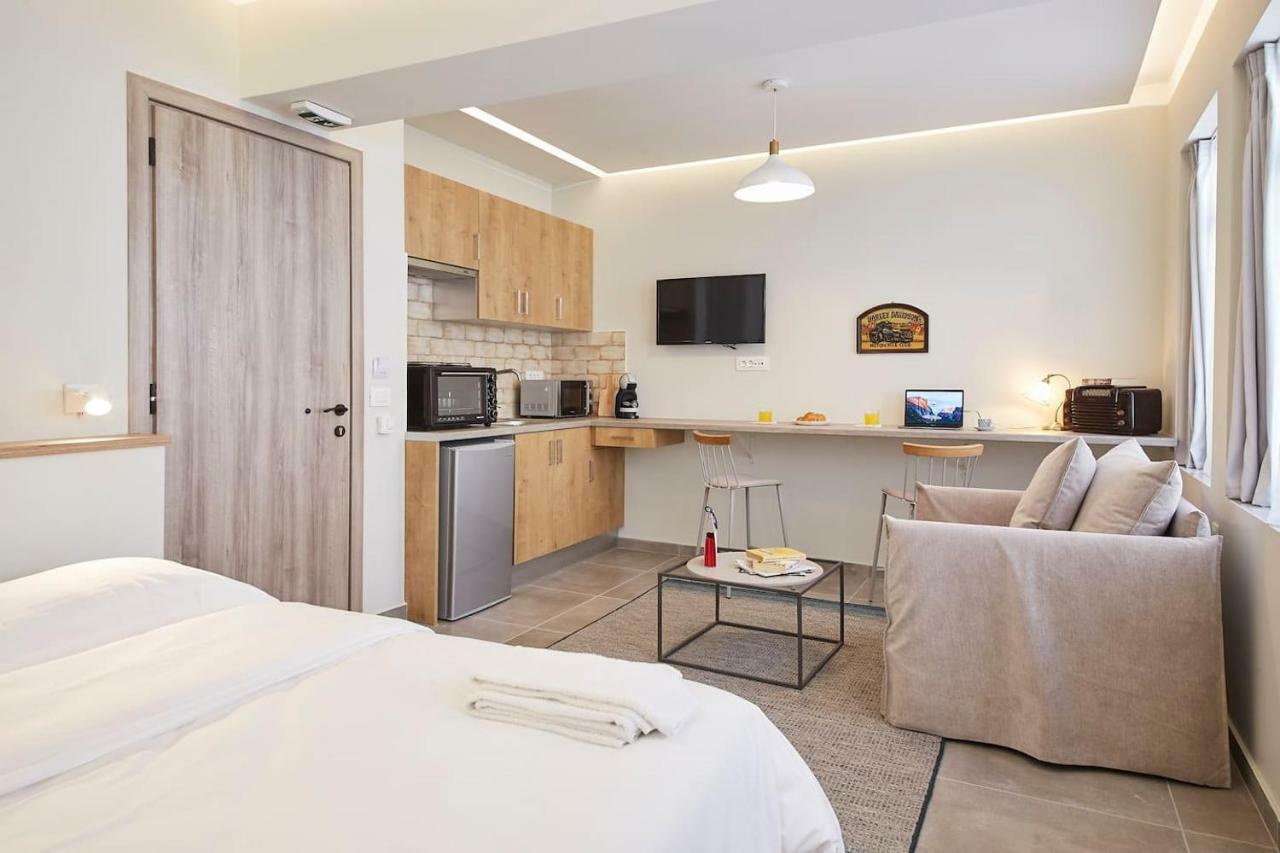 Stay In A Hip Decorated Studio Near Acropolis! Афины Экстерьер фото