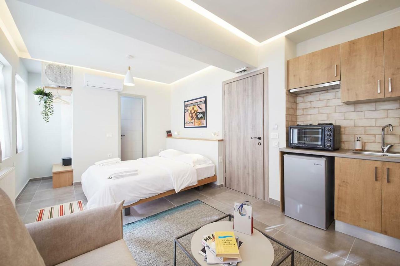 Stay In A Hip Decorated Studio Near Acropolis! Афины Экстерьер фото